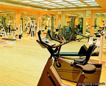 Hotel Sitara Grand Haydarabad Dış mekan fotoğraf