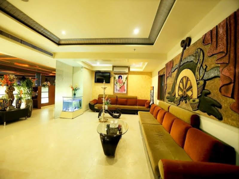 Hotel Sitara Grand Haydarabad Dış mekan fotoğraf