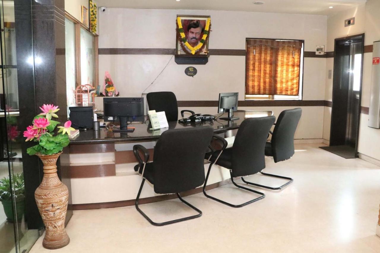 Hotel Sitara Grand Haydarabad Dış mekan fotoğraf